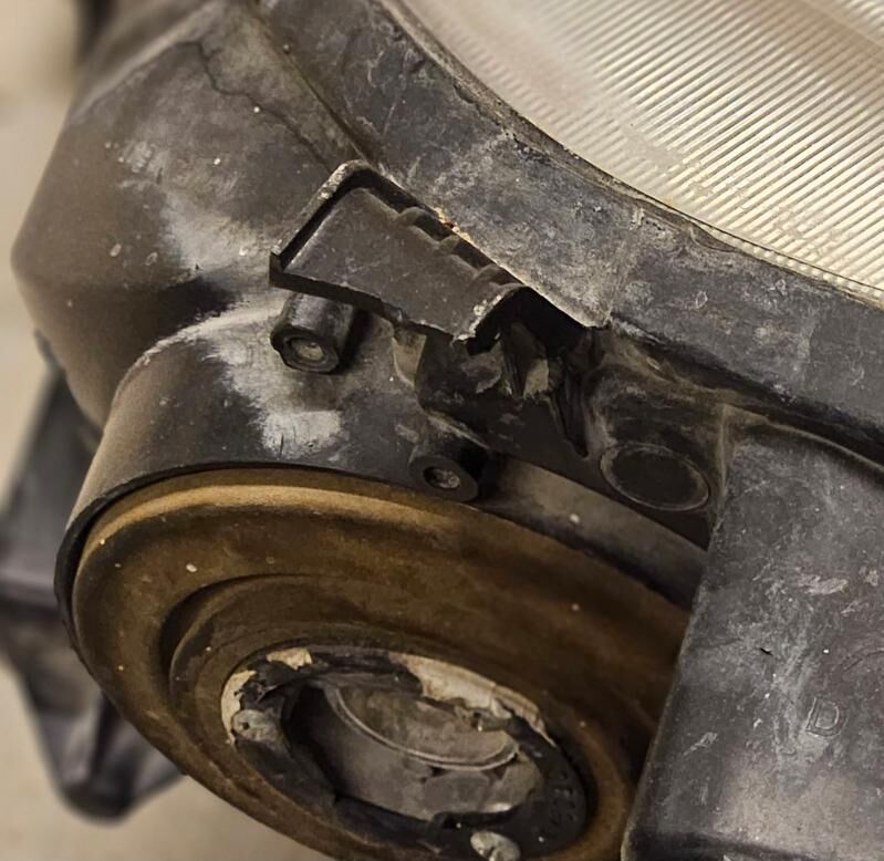 lexus es 350 2008 öňki farasy 1 100 TMT - Aşgabat - img 7