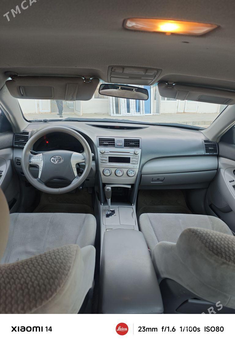 Toyota Camry 2010 - 175 000 TMT - Мары - img 3