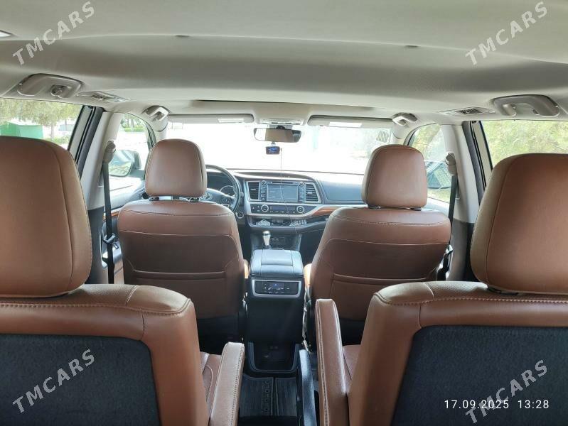 Toyota Highlander 2018 - 500 000 TMT - Podwoýski köç. (Bitarap Türkmenistan şaýoly) - img 4