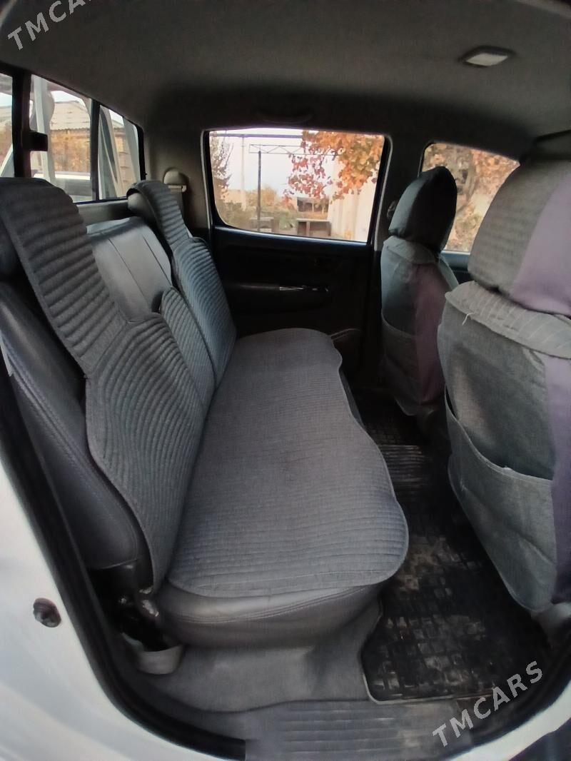 Toyota Hilux 2013 - 400 000 TMT - Saýat - img 8