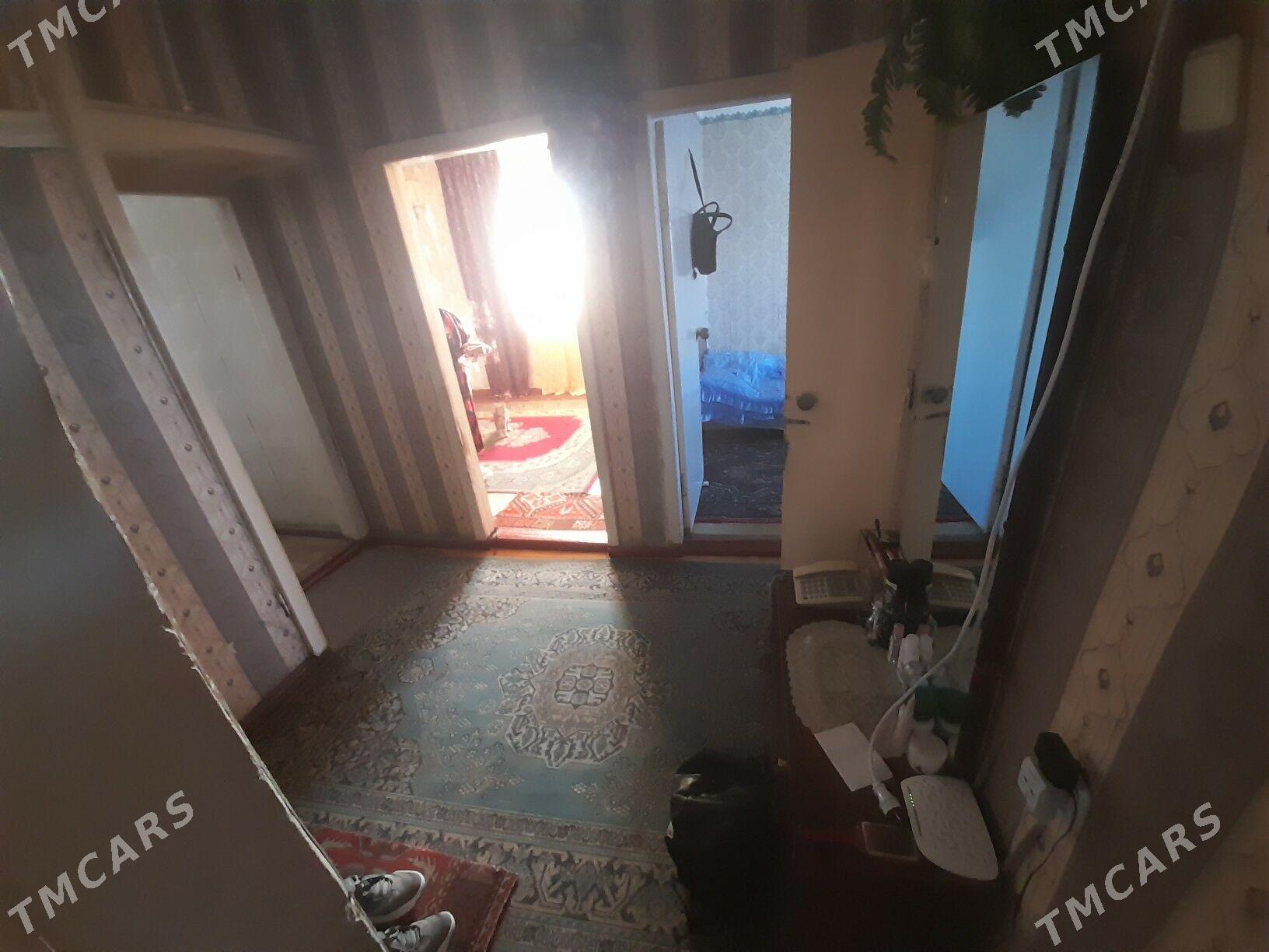 Микрорайон4 этаж3 ком - Туркменбаши - img 2