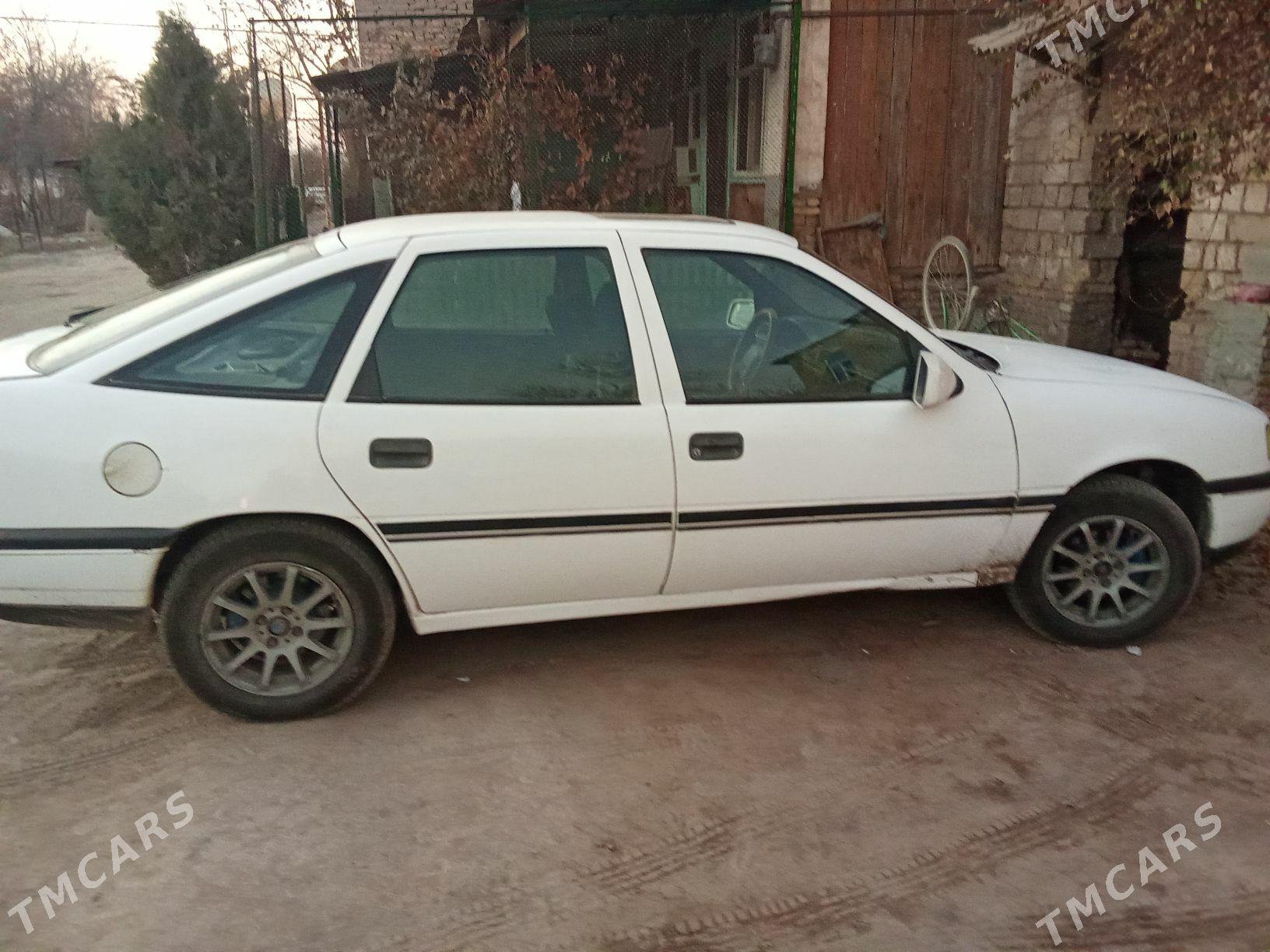 Opel Vectra 1992 - 40 000 TMT - Дашогуз - img 4