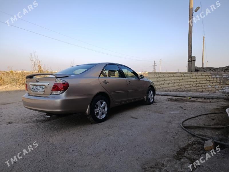 Toyota Camry 2002 - 170 000 TMT - Халач - img 5