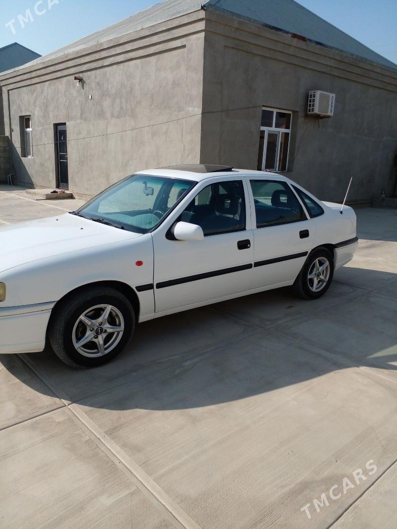 Opel Vectra 1993 - 45 000 TMT - Бахарден - img 5