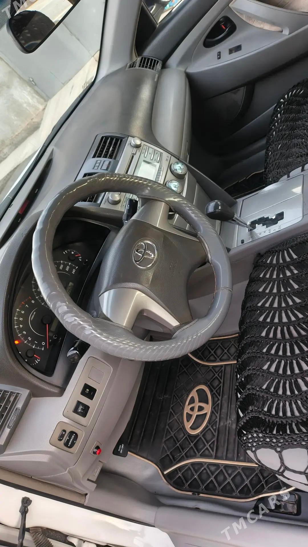 Toyota Camry 2010 - 150 000 TMT - Теджен - img 2