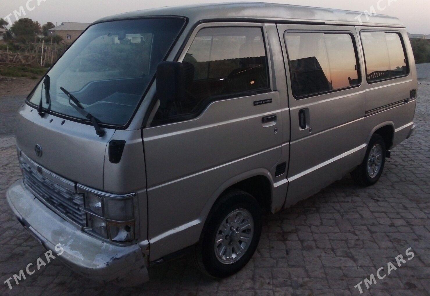 Toyota Hiace 1990 - 40 000 TMT - Байрамали - img 2