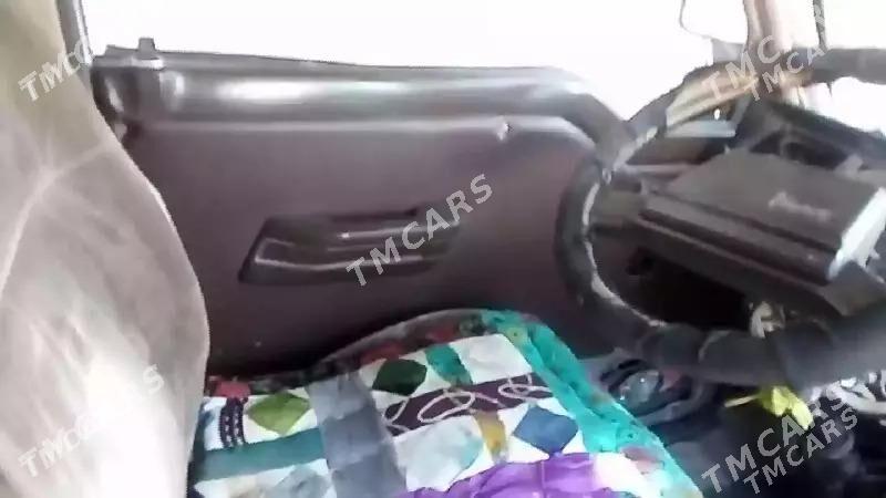 Toyota Hiace 1990 - 40 000 TMT - Байрамали - img 5