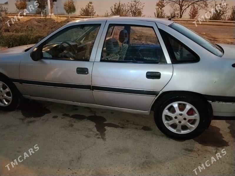 Opel Vectra 1992 - 33 000 TMT - Dänew - img 3