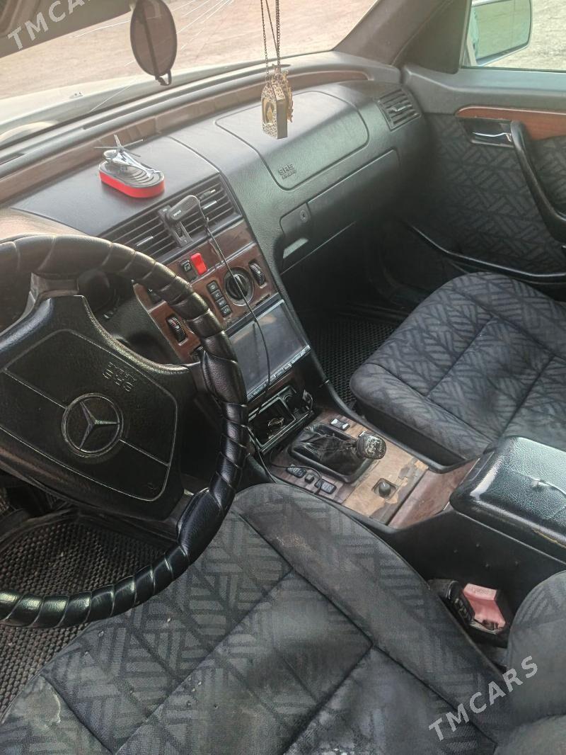 Mercedes-Benz 190-Class 1993 - 40 000 TMT - Гумдаг - img 2