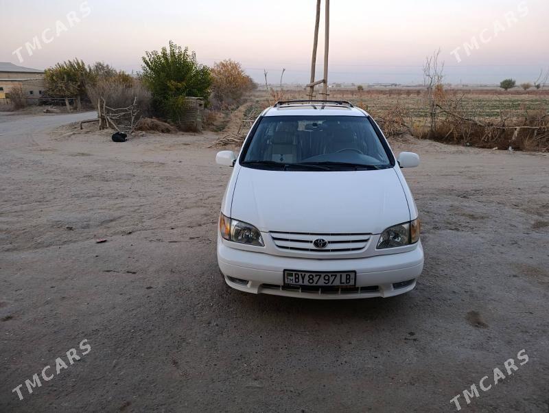 Toyota Sienna 2002 - 170 000 TMT - Halaç - img 3