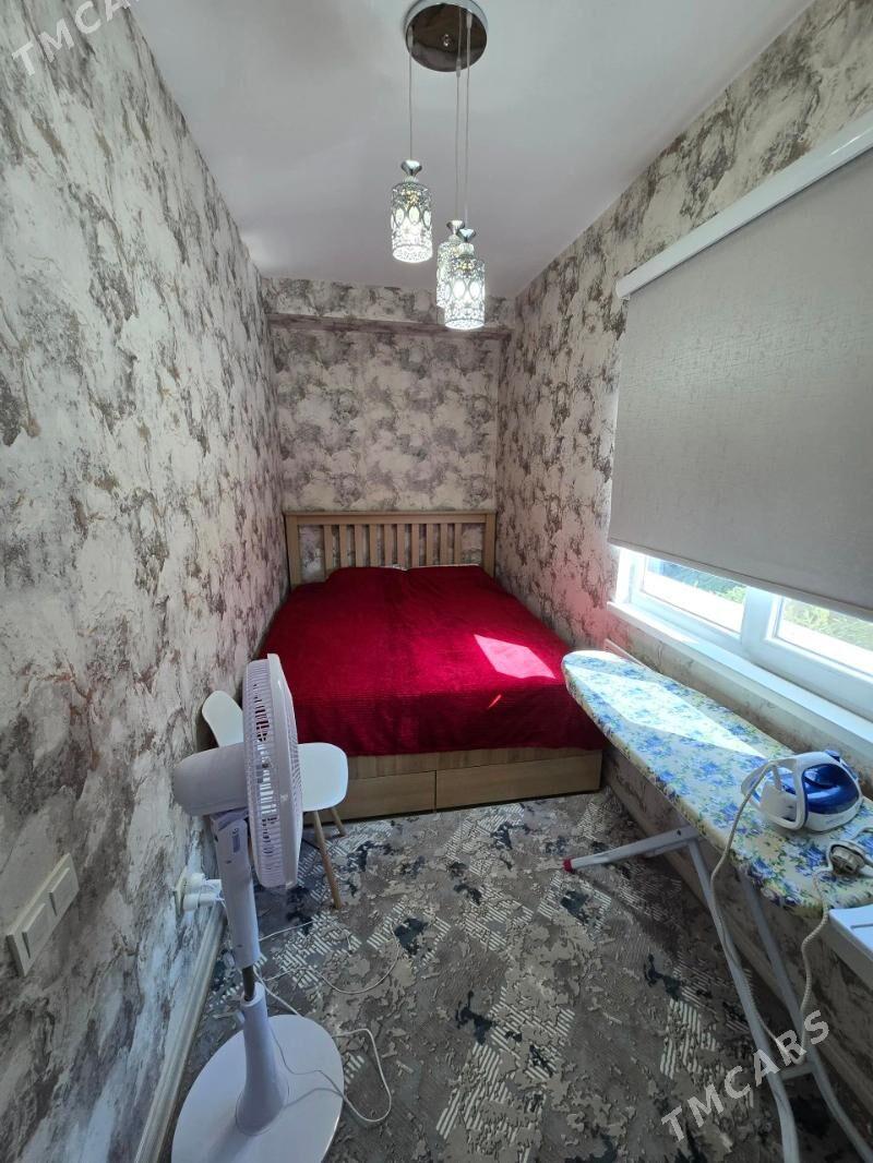 Gagarin 4/3 etaz 1в2 komnat - Ашхабад - img 2