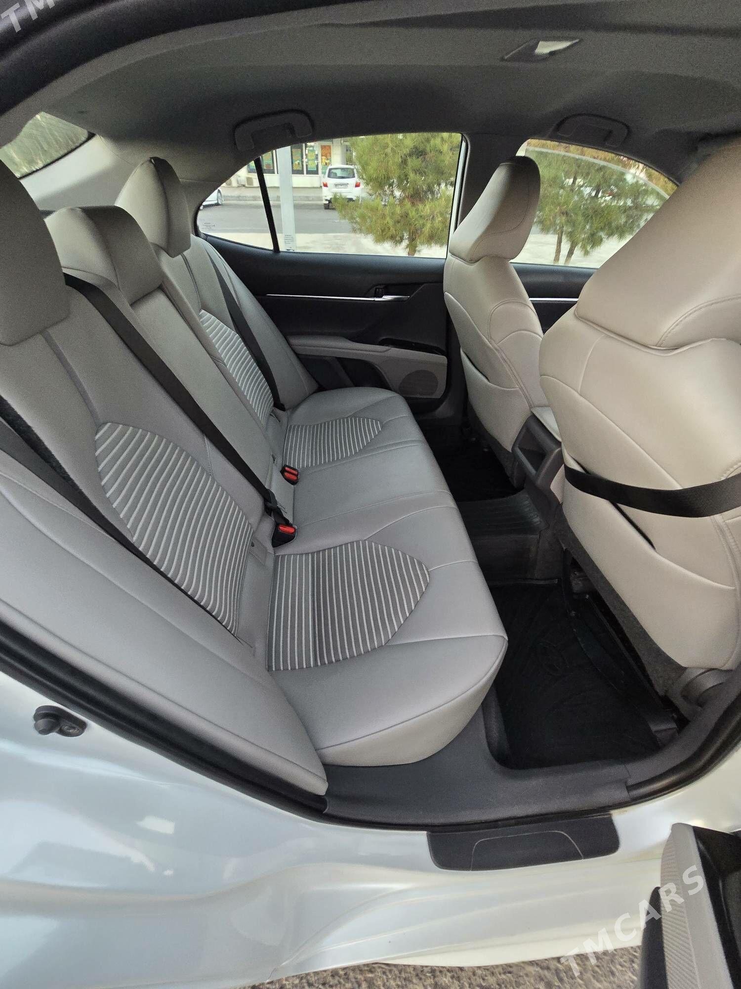 Toyota Camry 2019 - 290 000 TMT - 11 мкр - img 4