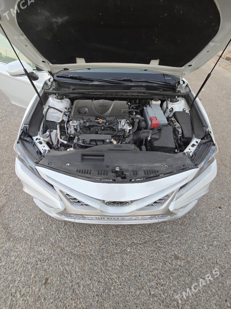 Toyota Camry 2019 - 290 000 TMT - 11 мкр - img 2