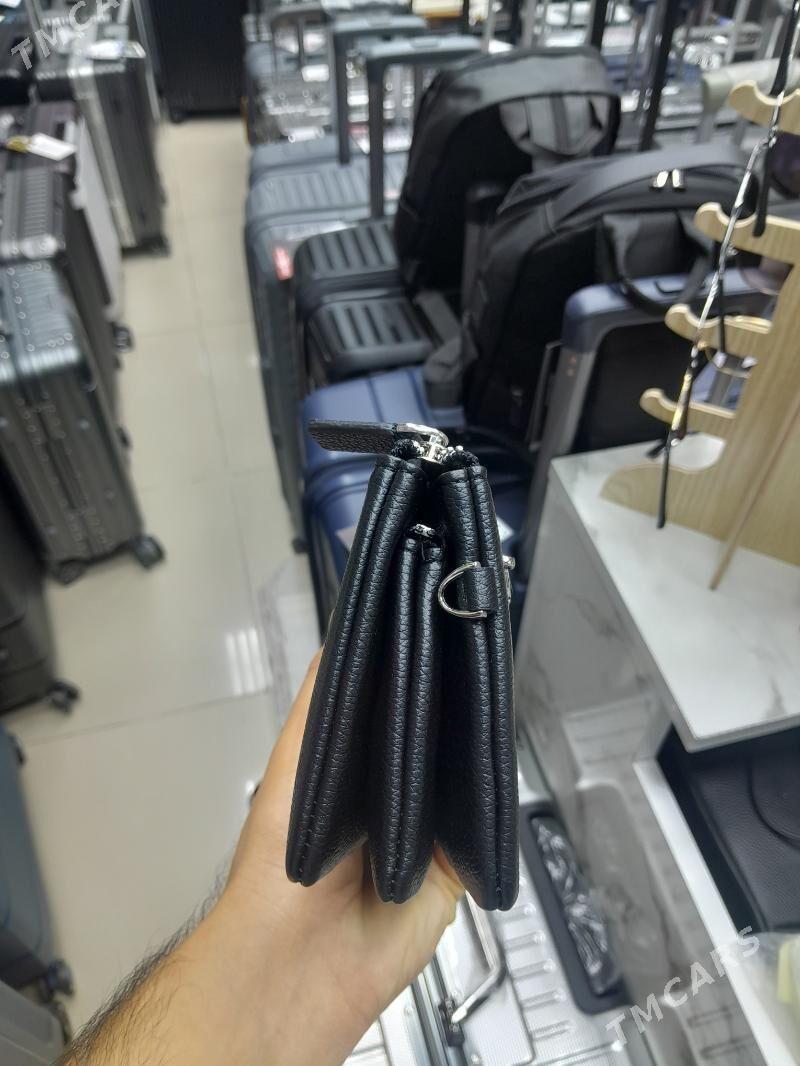 tergan gapjyk - Garaşsyzlygyň 15 ýyllygy Söwda Merkezi - img 2