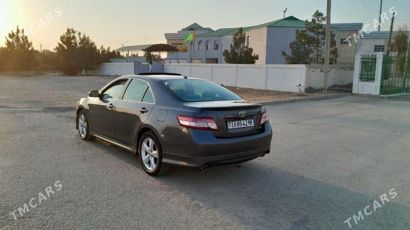 Toyota Camry 2010 - 198 000 TMT - Ýolöten - img 5