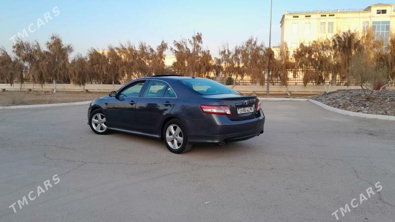 Toyota Camry 2010 - 198 000 TMT - Ýolöten - img 3