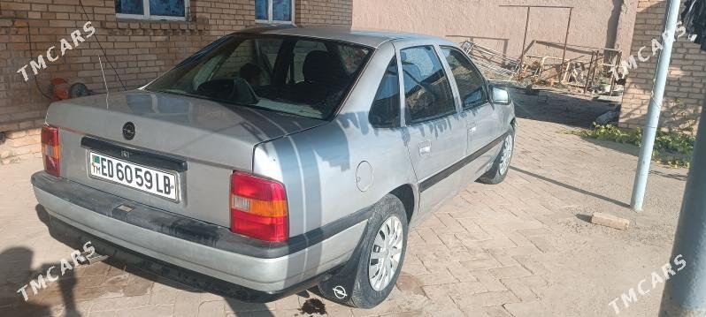 Opel Vectra 1992 - 38 000 TMT - Халач - img 4