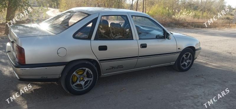Opel Vectra 1991 - 36 000 TMT - Губадаг - img 3