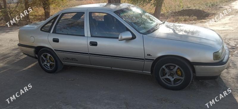 Opel Vectra 1991 - 36 000 TMT - Губадаг - img 6