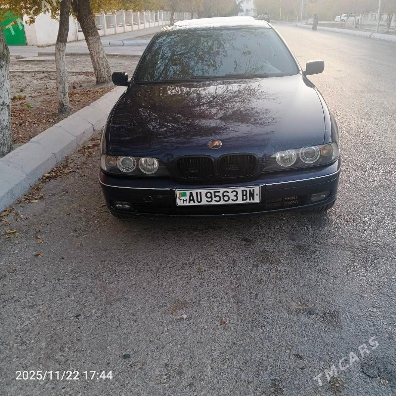 BMW E39 1998 - 85 000 TMT - Балканабат - img 3