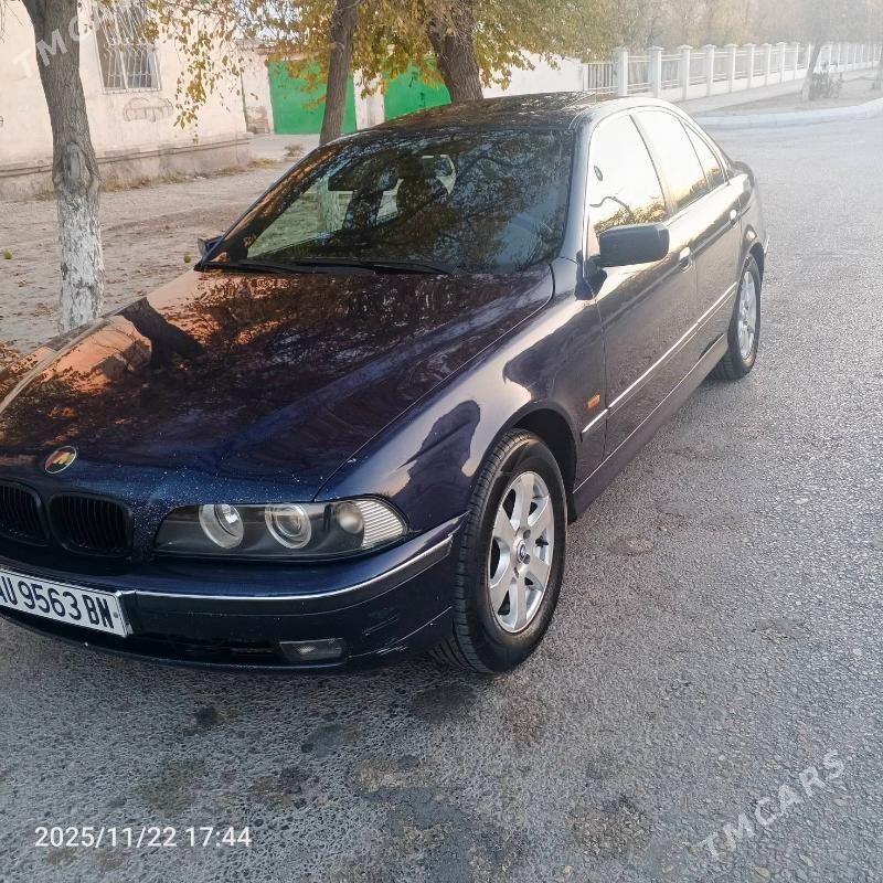 BMW E39 1998 - 85 000 TMT - Балканабат - img 4