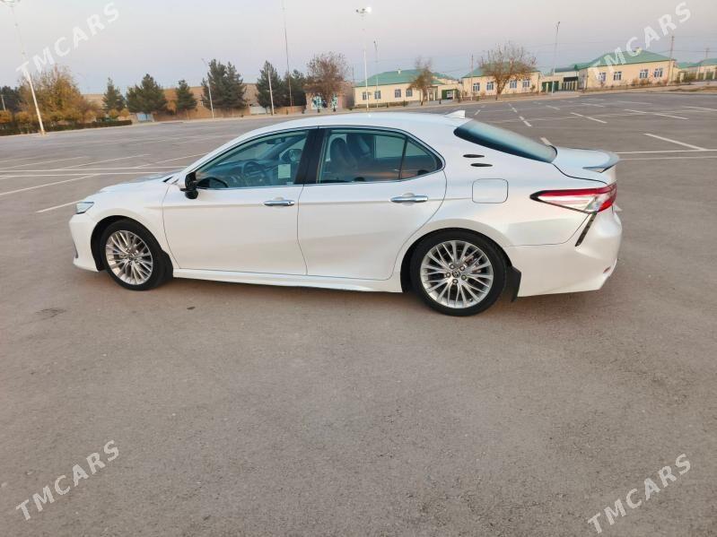 Toyota Camry 2020 - 275 000 TMT - Мары - img 8