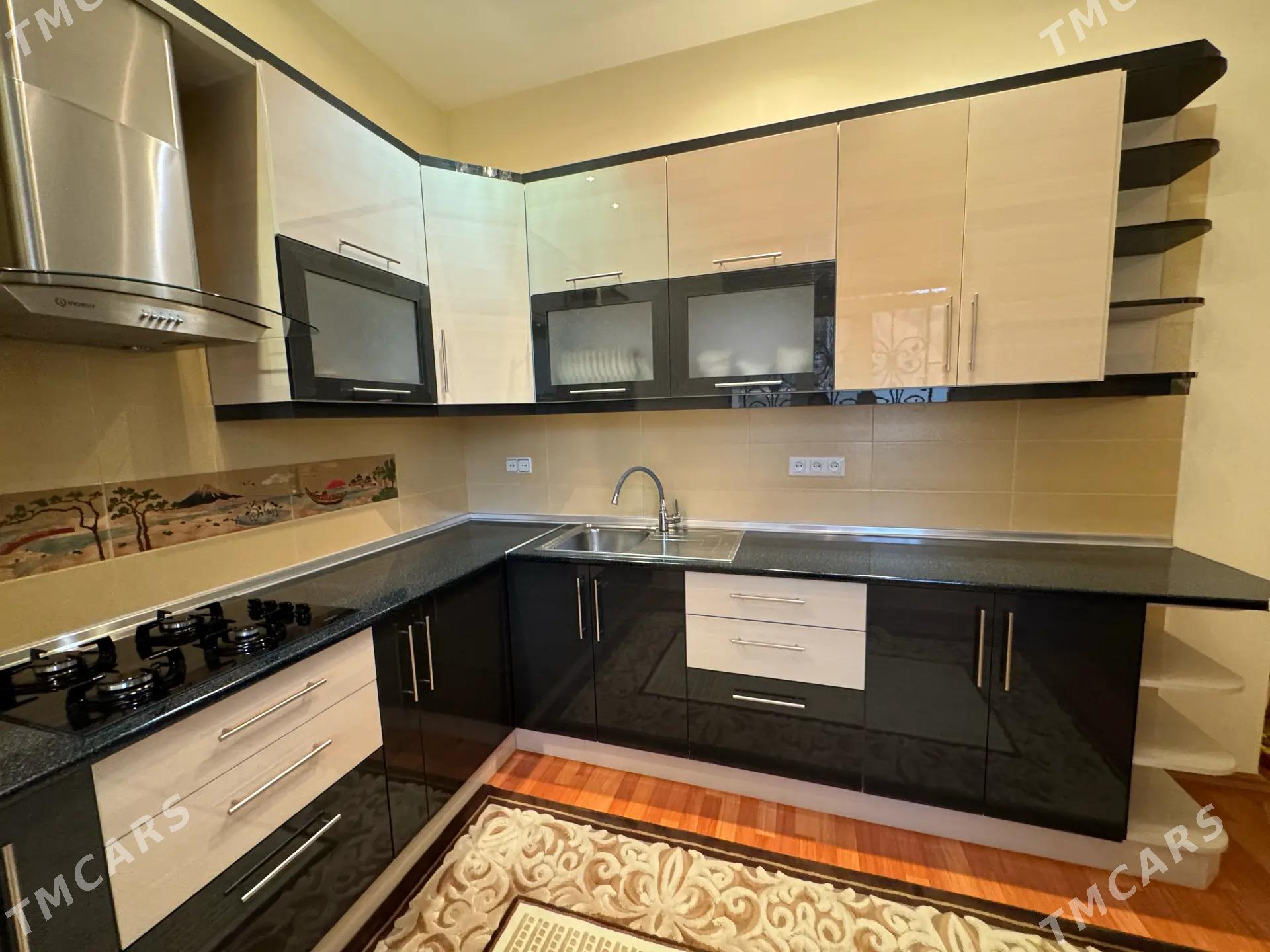 Kuhunnyy garnitur - Балканабат - img 3