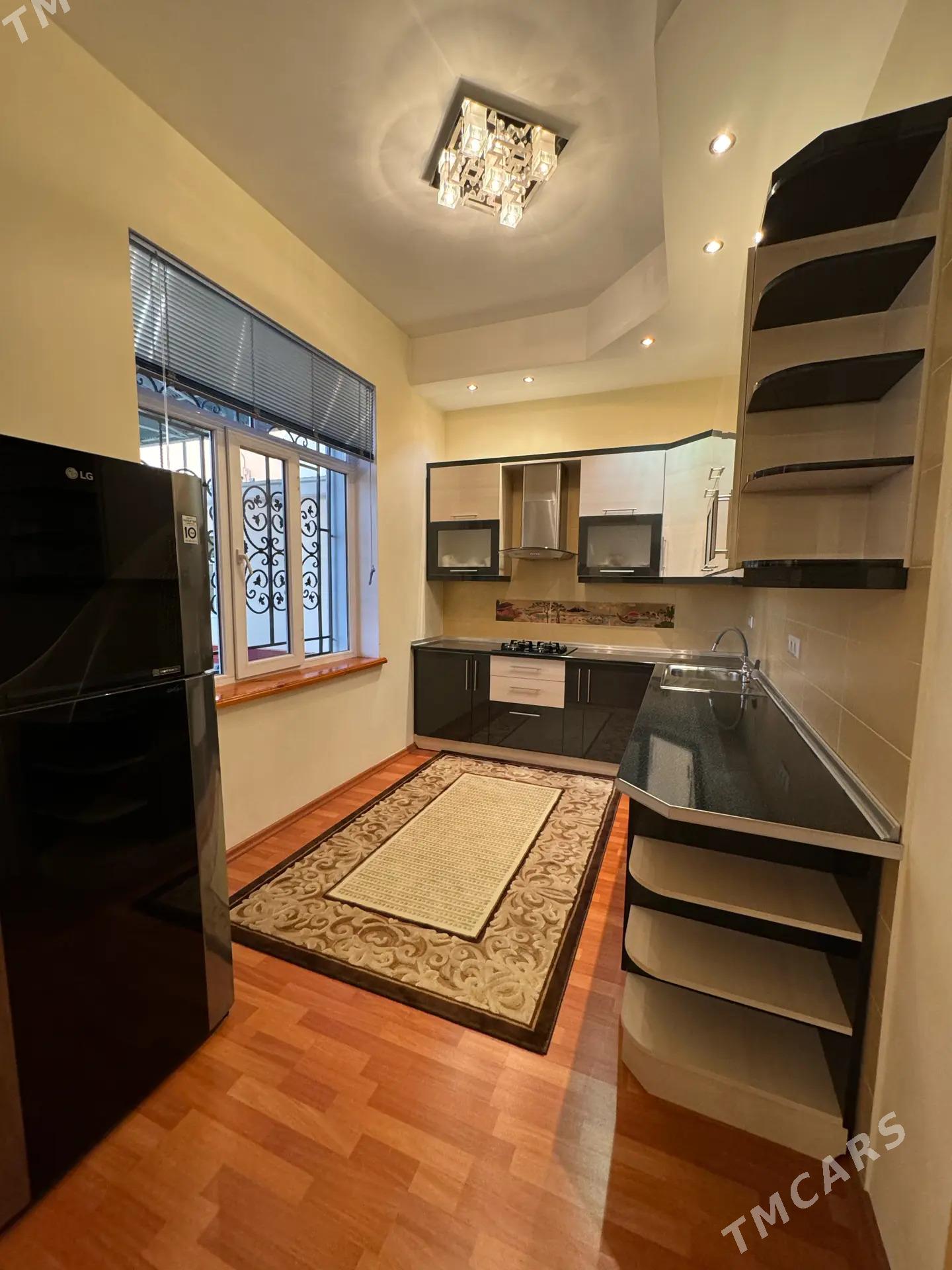 Kuhunnyy garnitur - Балканабат - img 2