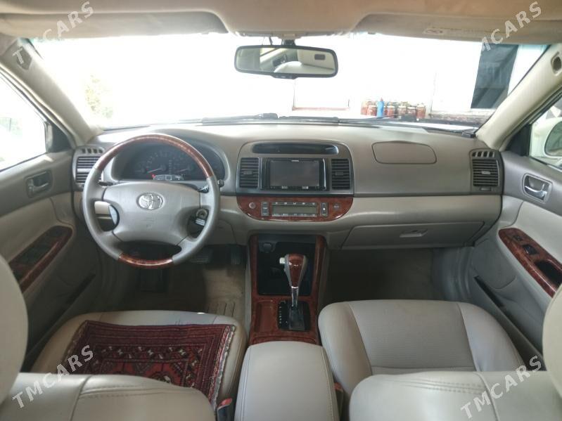 Toyota Camry 2004 - 140 000 TMT - Мары - img 1