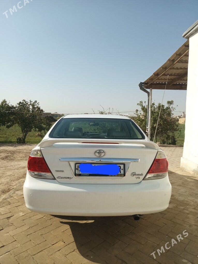 Toyota Camry 2004 - 140 000 TMT - Мары - img 3