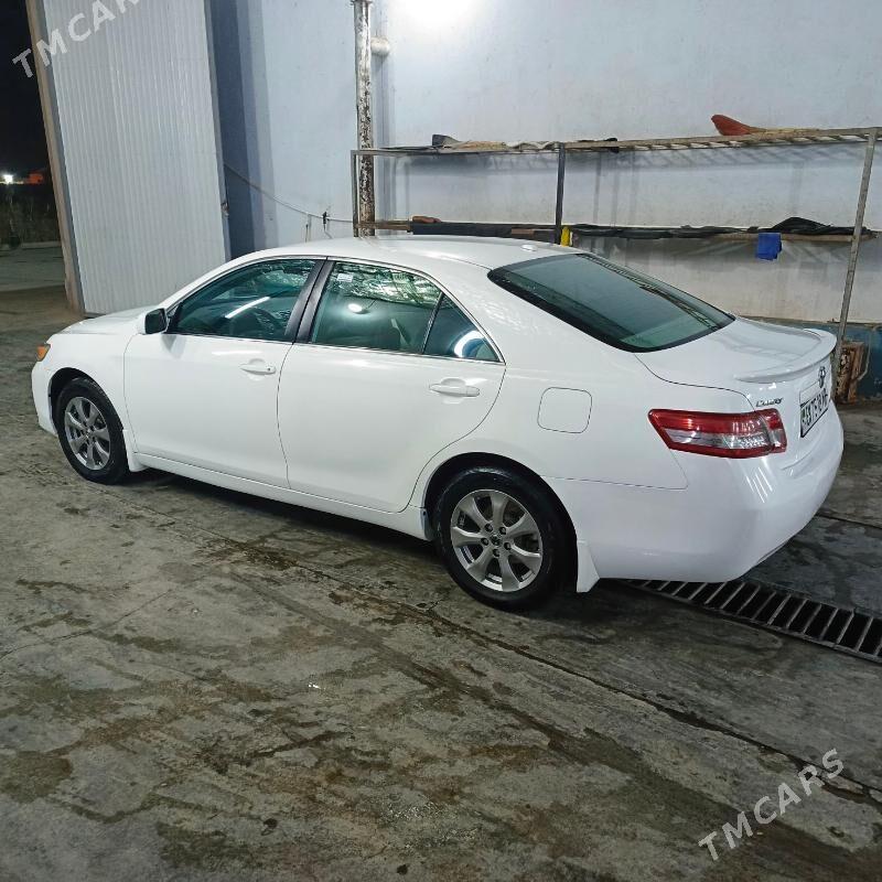 Toyota Camry 2010 - 187 000 TMT - Baýramaly - img 1