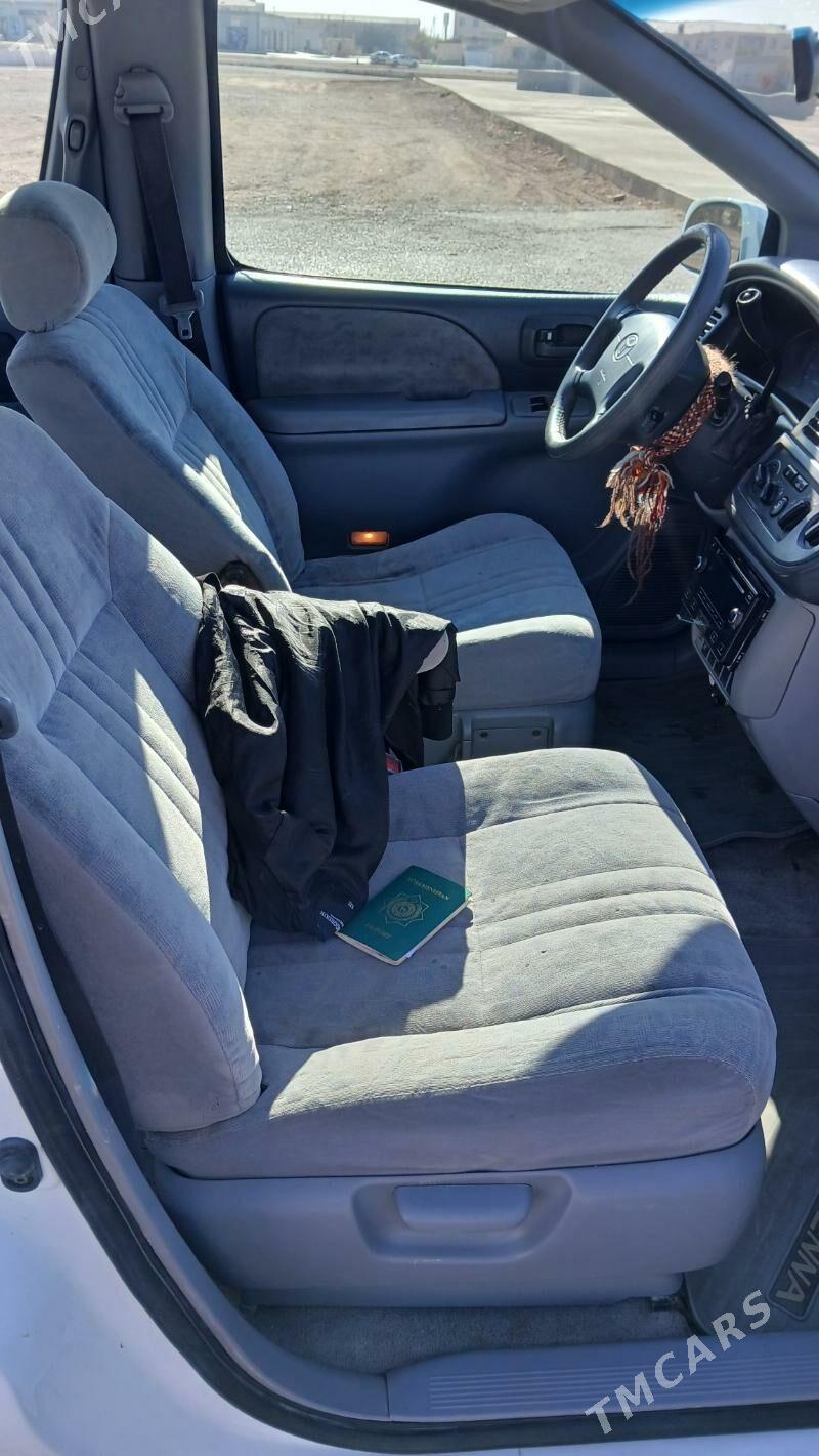 Toyota Sienna 2002 - 133 133 TMT - Теджен - img 5