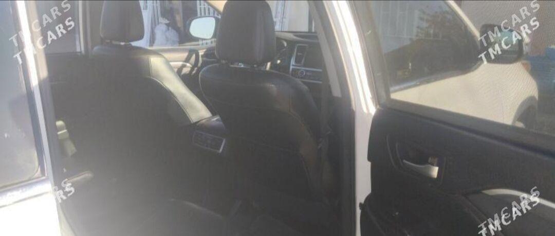 Toyota Highlander 2017 - 420 000 TMT - Туркменабат - img 4