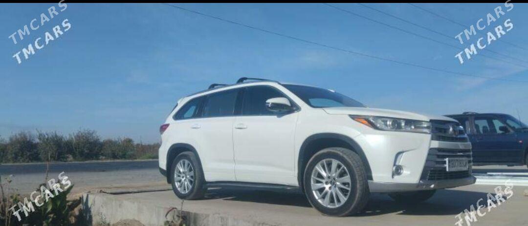 Toyota Highlander 2017 - 420 000 TMT - Туркменабат - img 2