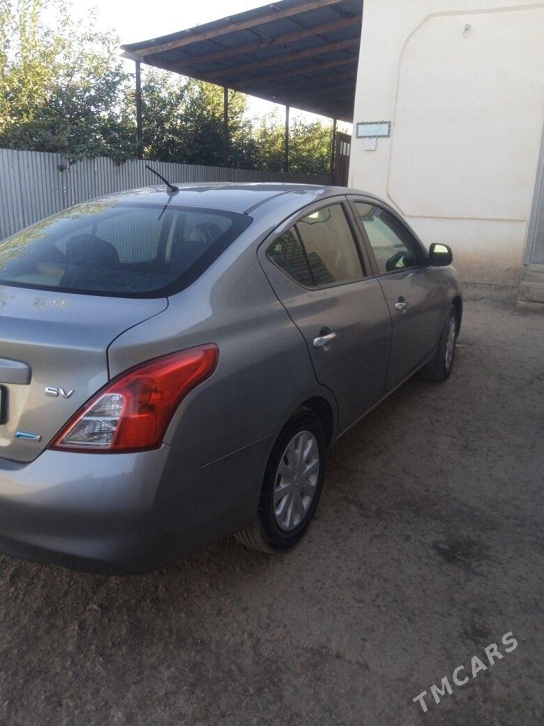 Nissan Versa 2012 - 120 000 TMT - Гороглы (Тагта) - img 3