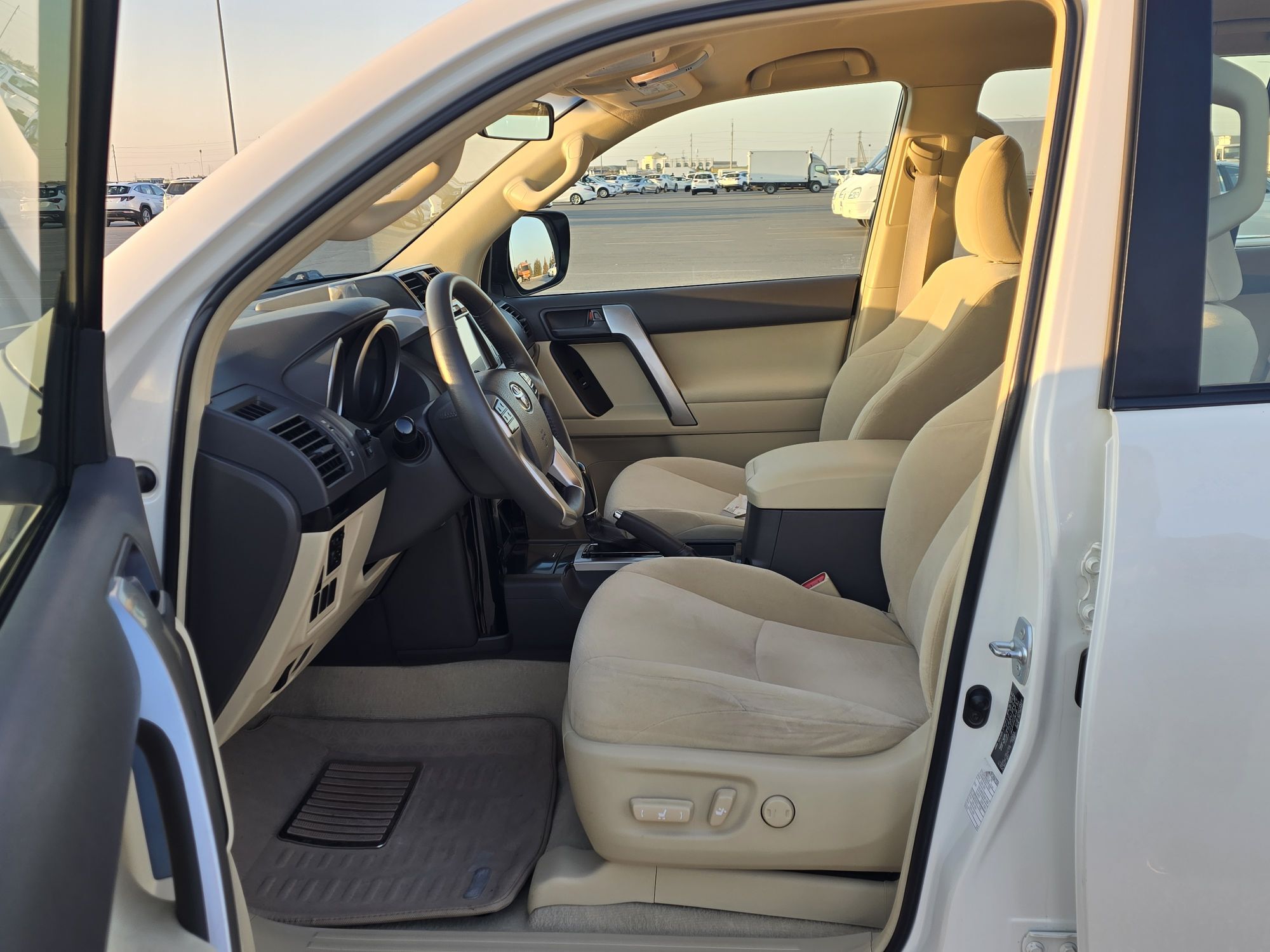 Toyota Land Cruiser Prado 2015 - 665 000 TMT - Aşgabat - img 2