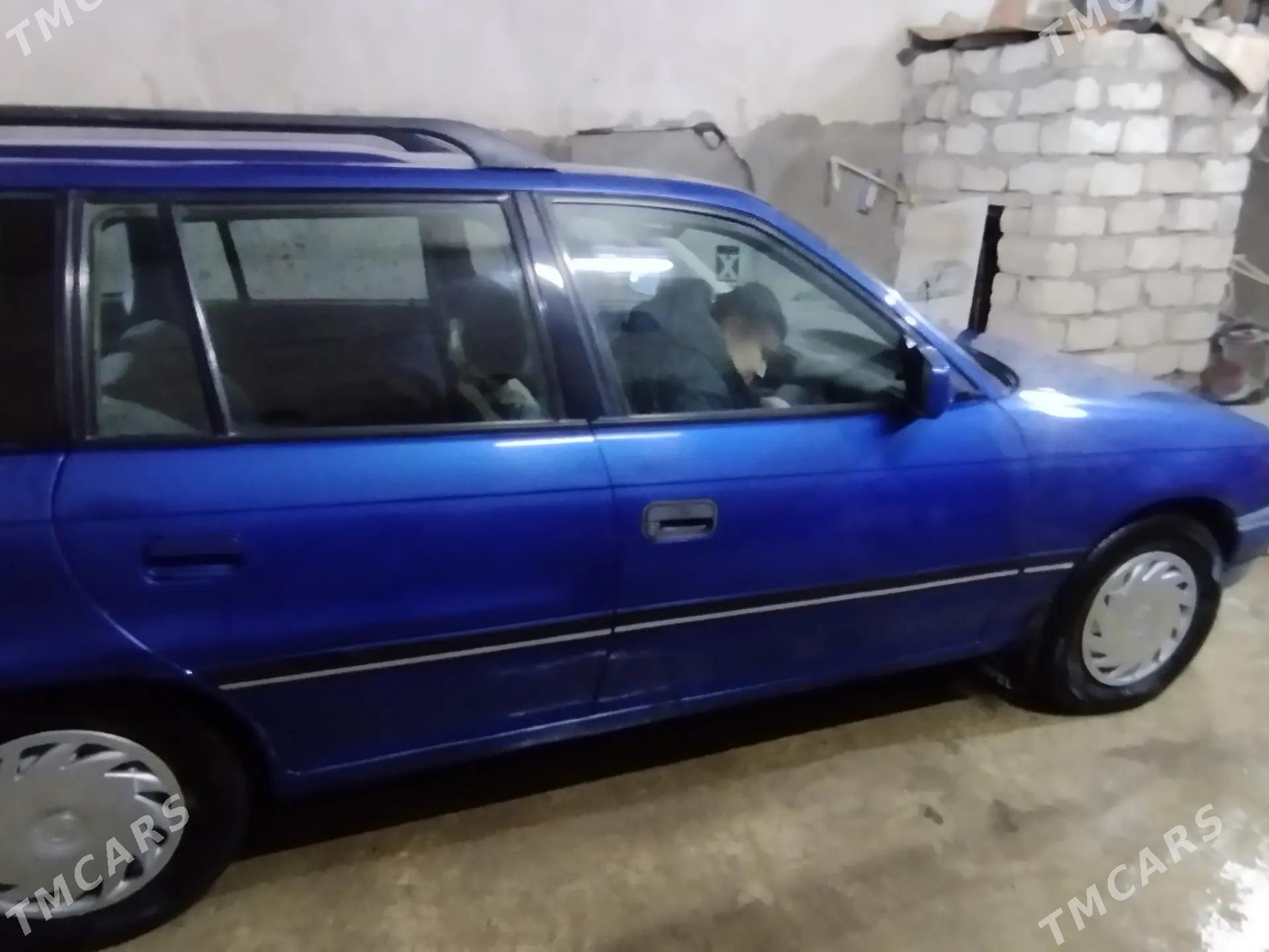 Opel Astra 1992 - 30 000 TMT - Гурбансолтан Едже - img 2