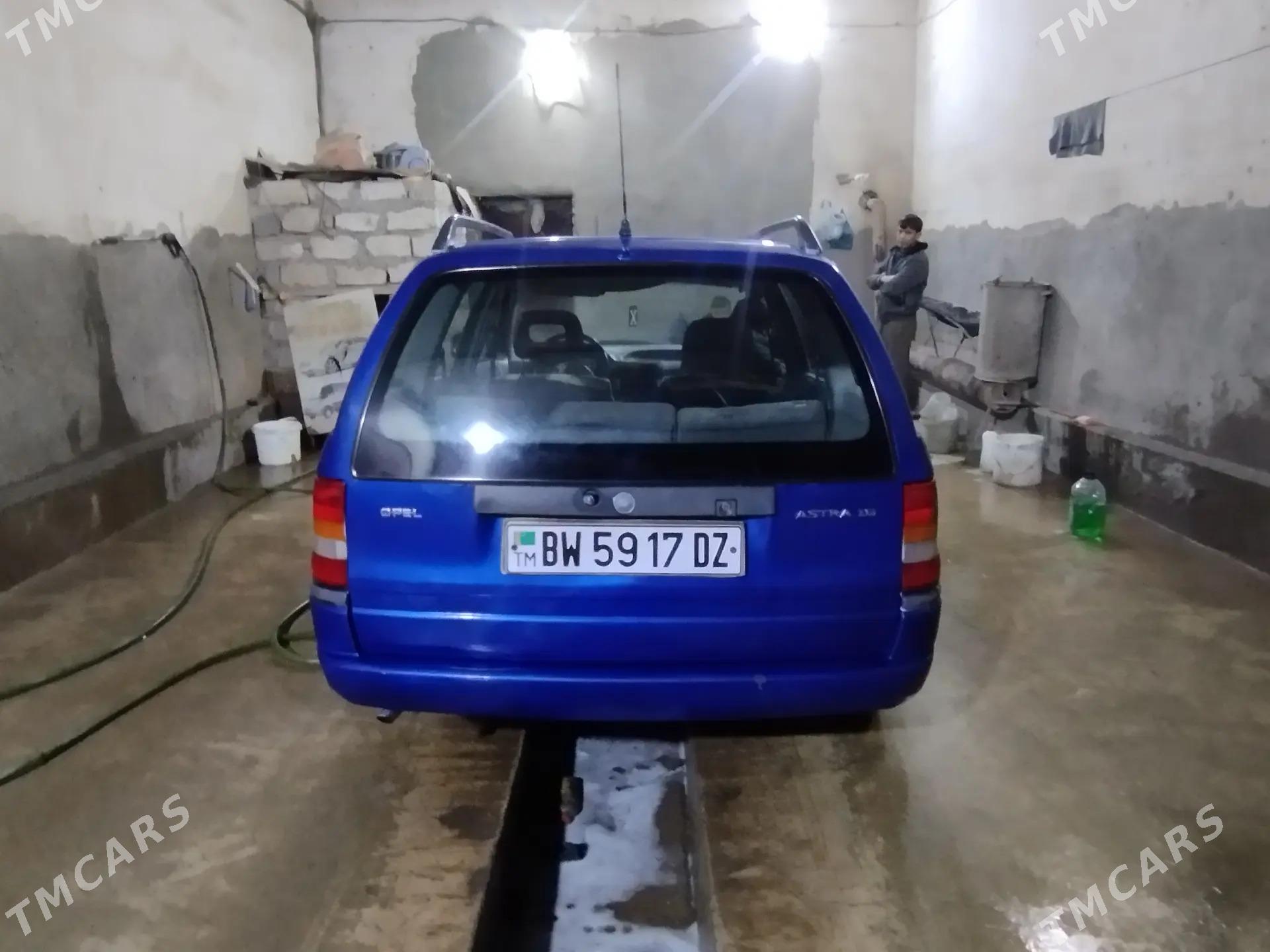 Opel Astra 1992 - 30 000 TMT - Гурбансолтан Едже - img 3