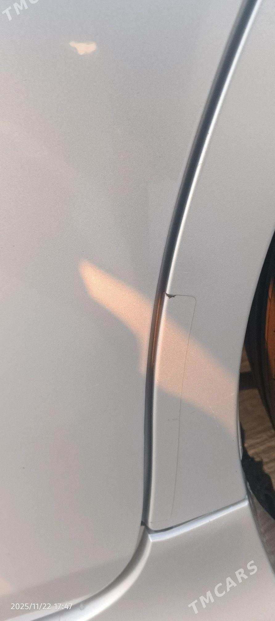 Toyota Camry 2011 - 235 000 TMT - Балканабат - img 4