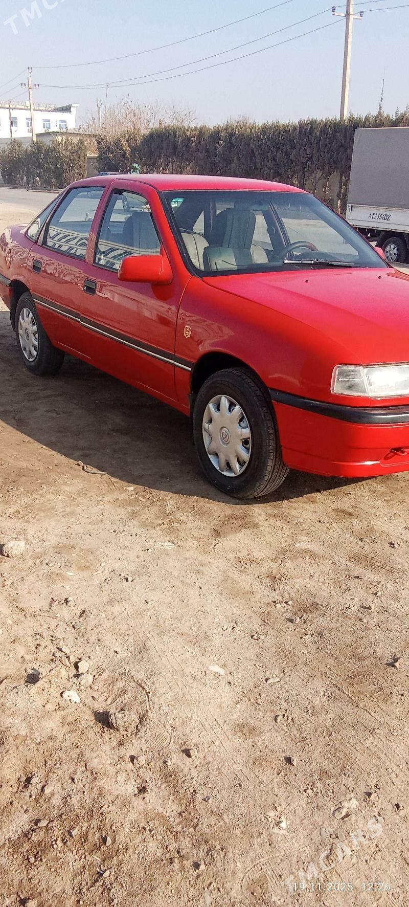 Opel Vectra 1989 - 42 000 TMT - Губадаг - img 3