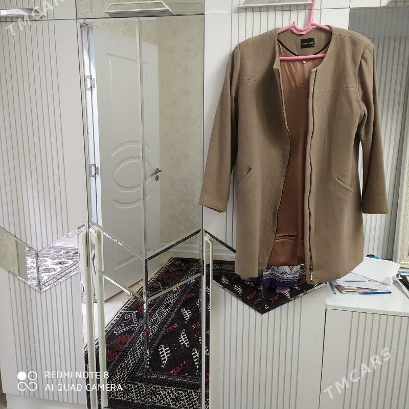 Bežowyý palto - Balkanabat - img 1