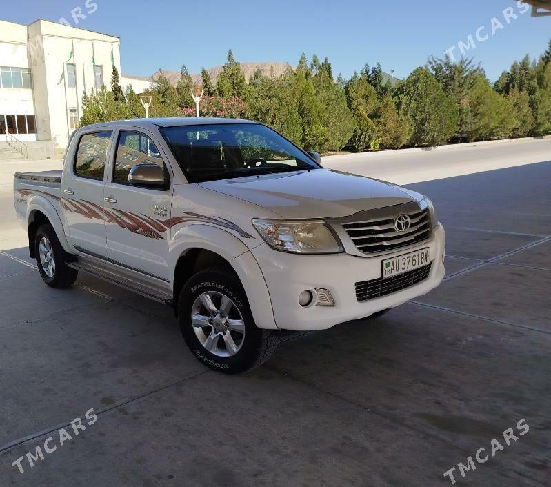 Toyota Hilux 2013 - 360 000 TMT - Balkanabat - img 5