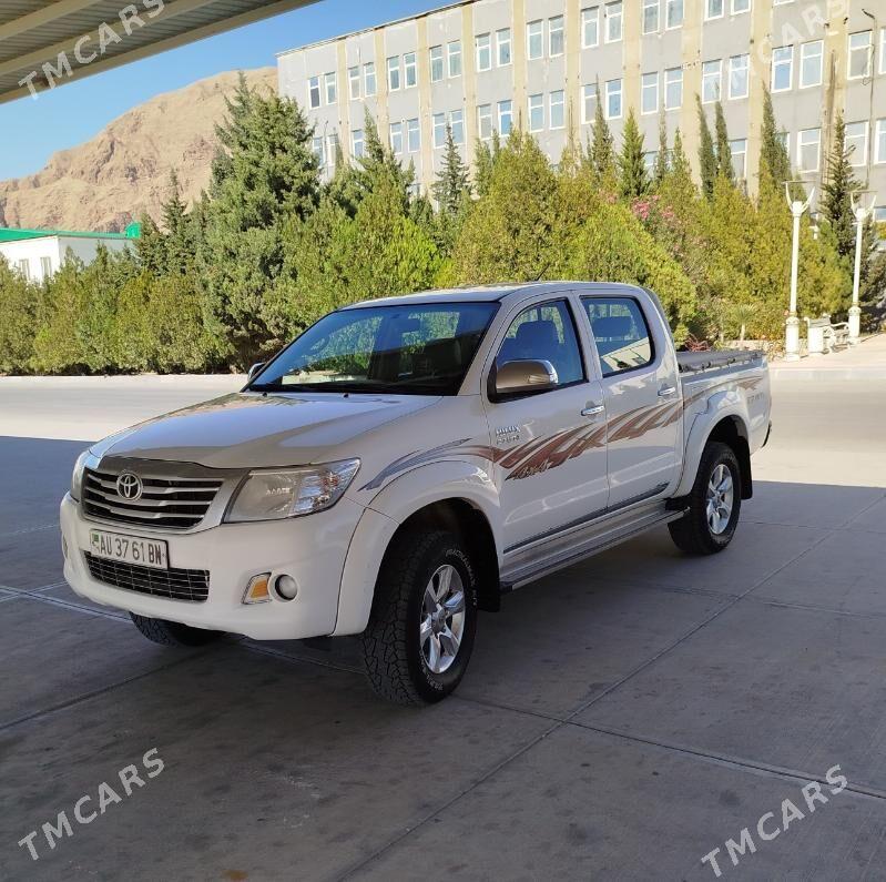 Toyota Hilux 2013 - 360 000 TMT - Balkanabat - img 1
