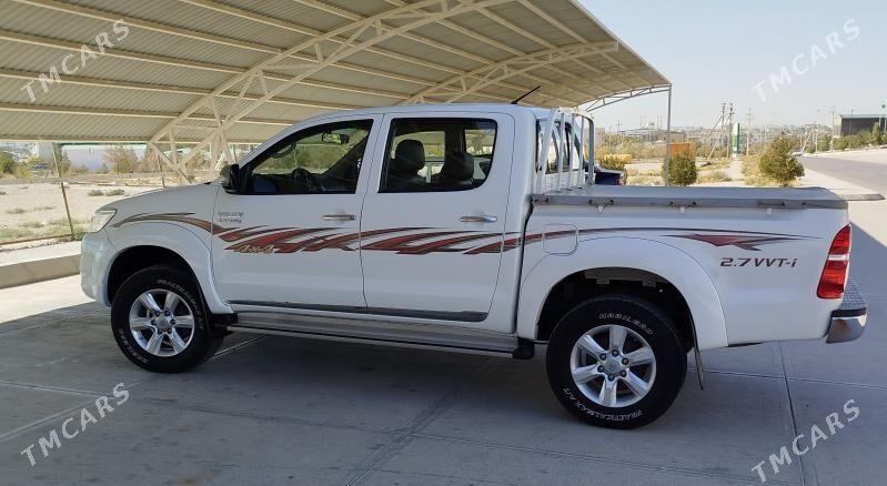 Toyota Hilux 2013 - 360 000 TMT - Balkanabat - img 2