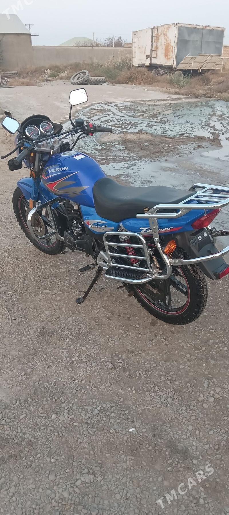 Fekon FK150-8G 2014 - 18 000 TMT - Бахарден - img 5