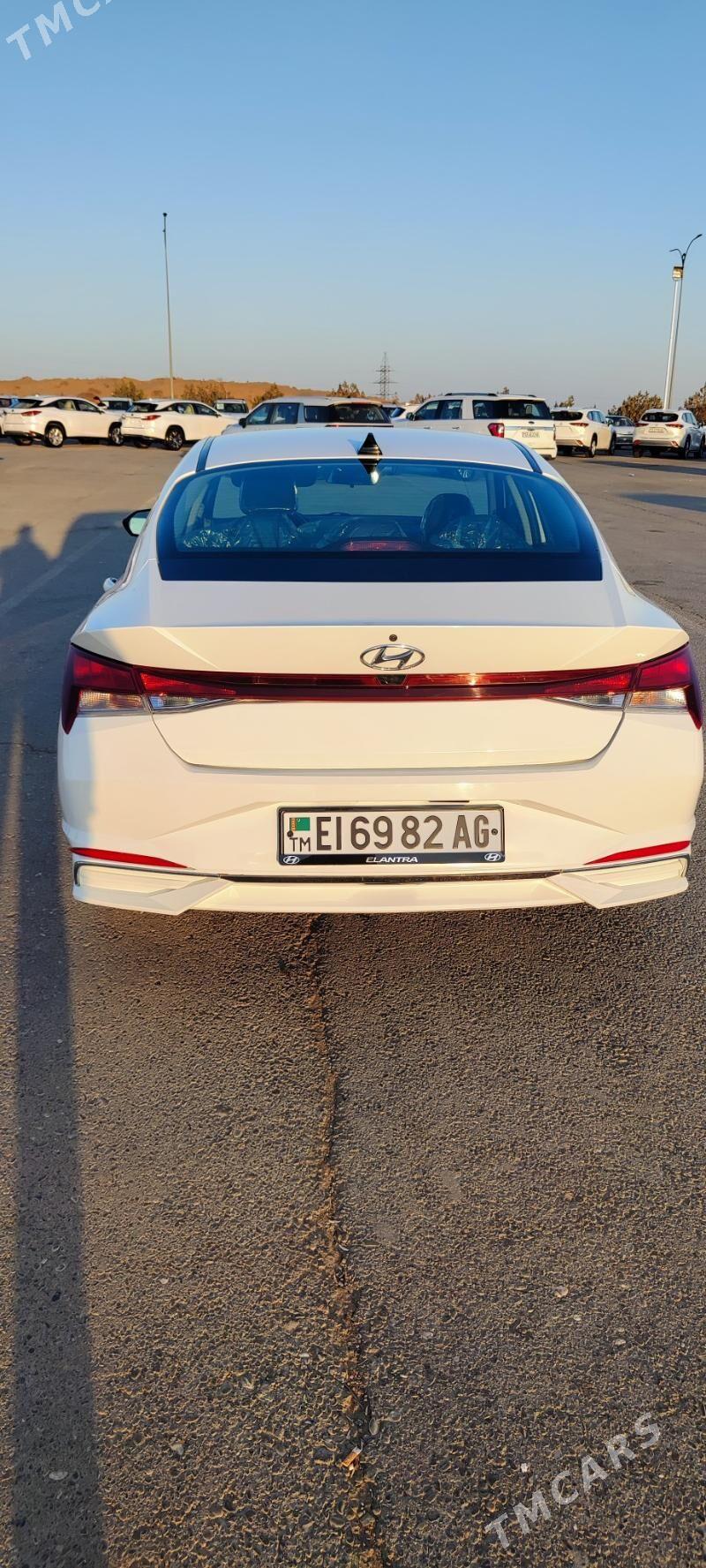 Hyundai Elantra 2021 - 237 000 TMT - Aşgabat - img 3