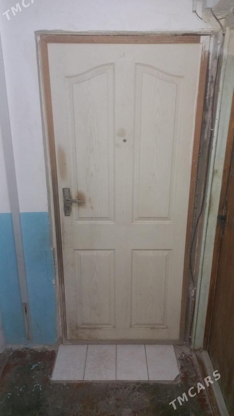 Demir gapy - 11 mkr - img 1