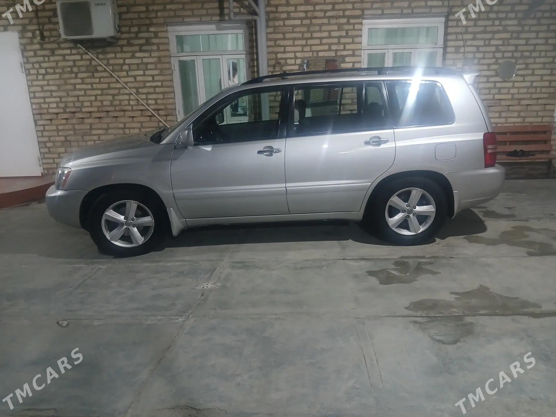 Toyota Highlander 2003 - 200 000 TMT - Мары - img 3