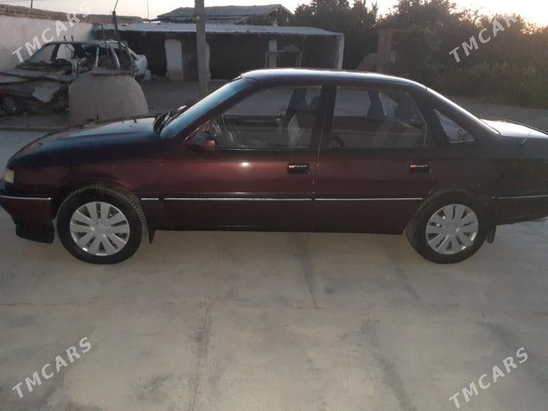 Opel Vectra 1990 - 35 000 TMT - Saýat - img 6
