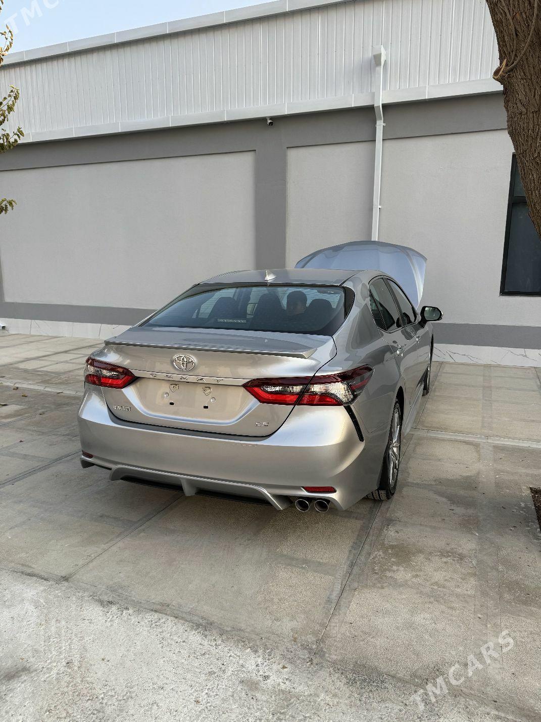 Toyota Camry 2022 - 345 000 TMT - Туркменабат - img 2